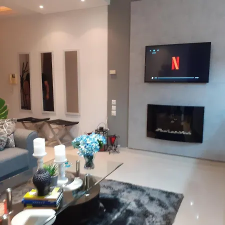 Apartment Luxury & Cozy Volos