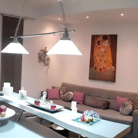 Διαμέρισμα Luxury & Cozy *